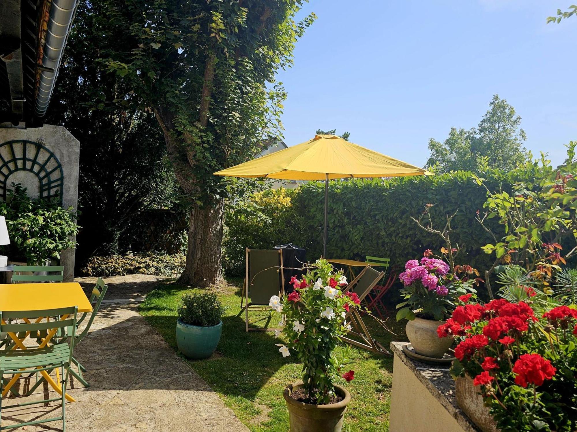 Clair Logis Villa Giverny Bagian luar foto