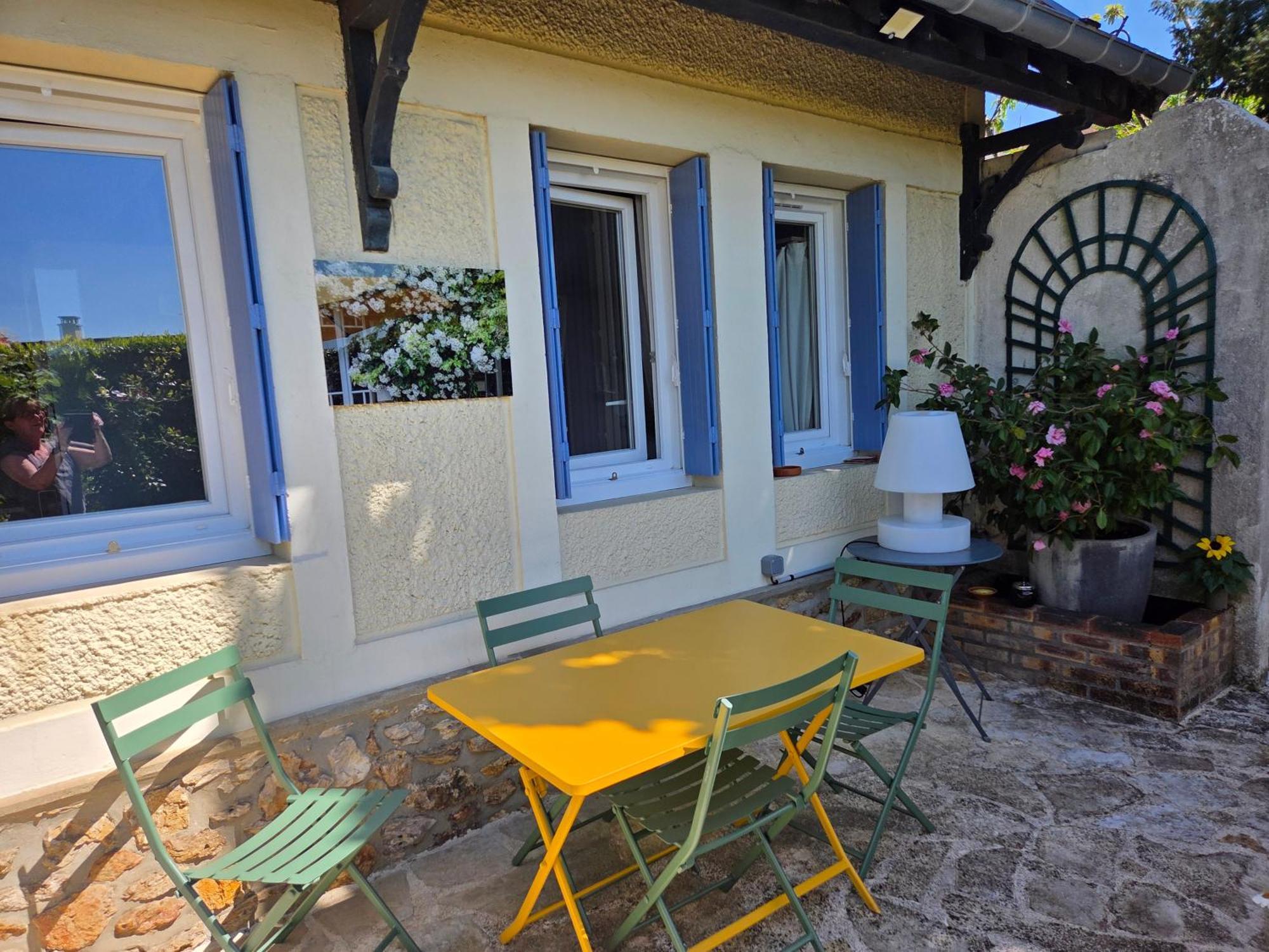 Clair Logis Villa Giverny Bagian luar foto